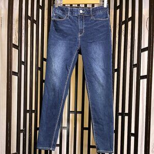 White House Black Market WHBM Size 4S Medium/Dark Wash Skinny Jeans